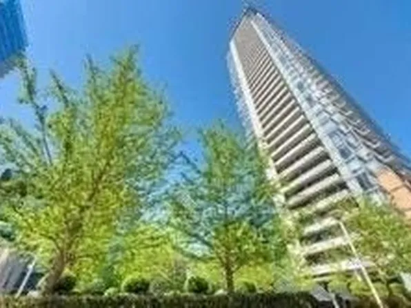 18 Yorkville Ave, Toronto, ON