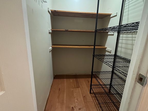 5th image of 1091 Oakland Ave SE APT C
