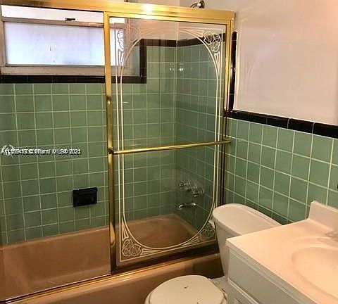 5th image of 2901 Jackson St APT 3
