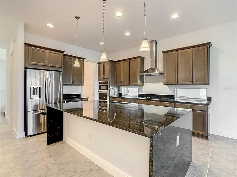 13899 Larkton Ln — Photo 27