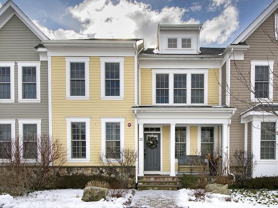 1st image of 15 Thistle Ln