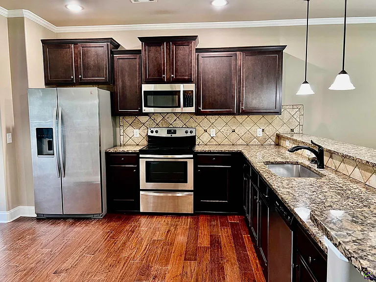 208 Black Hawke Ln — Photo 9