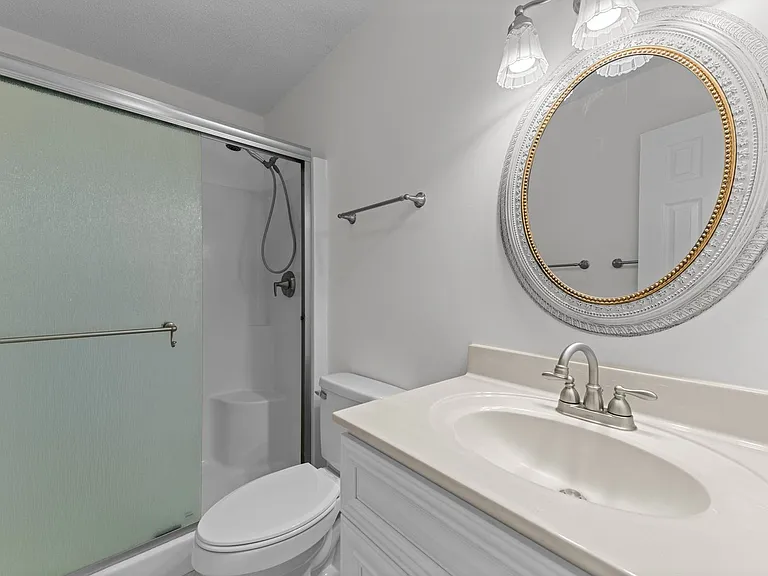 5403 Miramar Ct — Photo 14