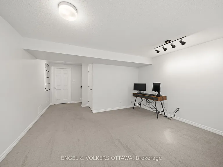 705 Perseus Ave — Photo 30