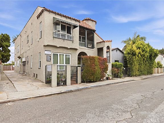 3rd image of 2744 S Redondo Blvd