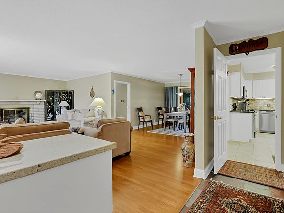 5th image of 3783 Chevington Rd