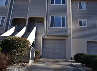6103 Old Wagon Rd, Winston Salem, NC 27106