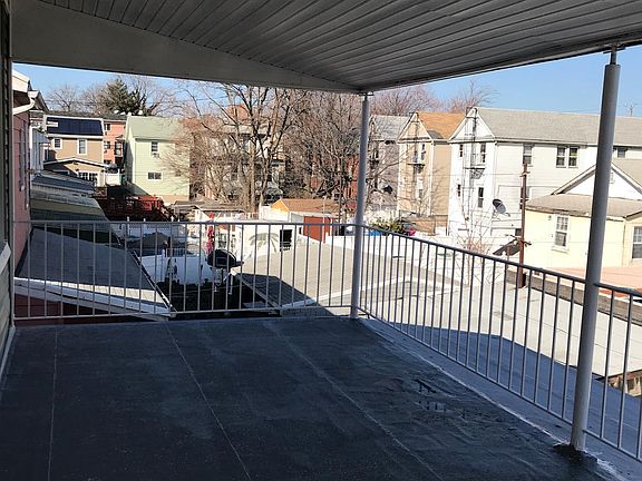 2nd image of 340 Taylor Ave