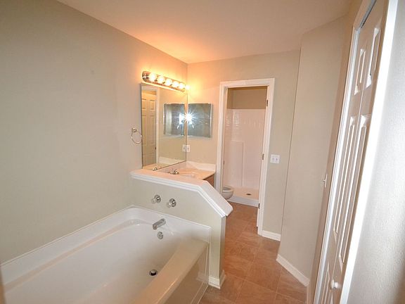 4th image of 7379 Overland Park Blvd W