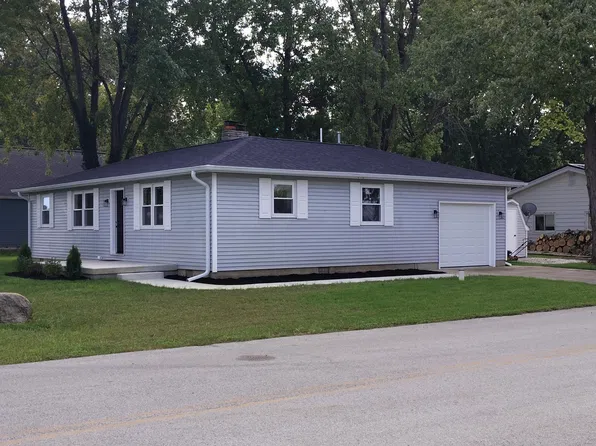 5250 Grove Dr, Celina, OH 45822