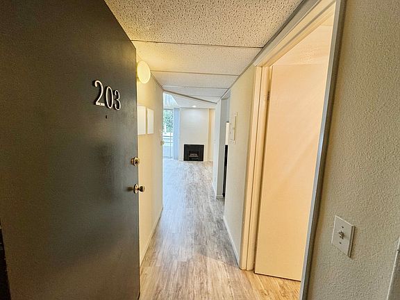 3rd image of 3715 S Canfield Ave APT 103