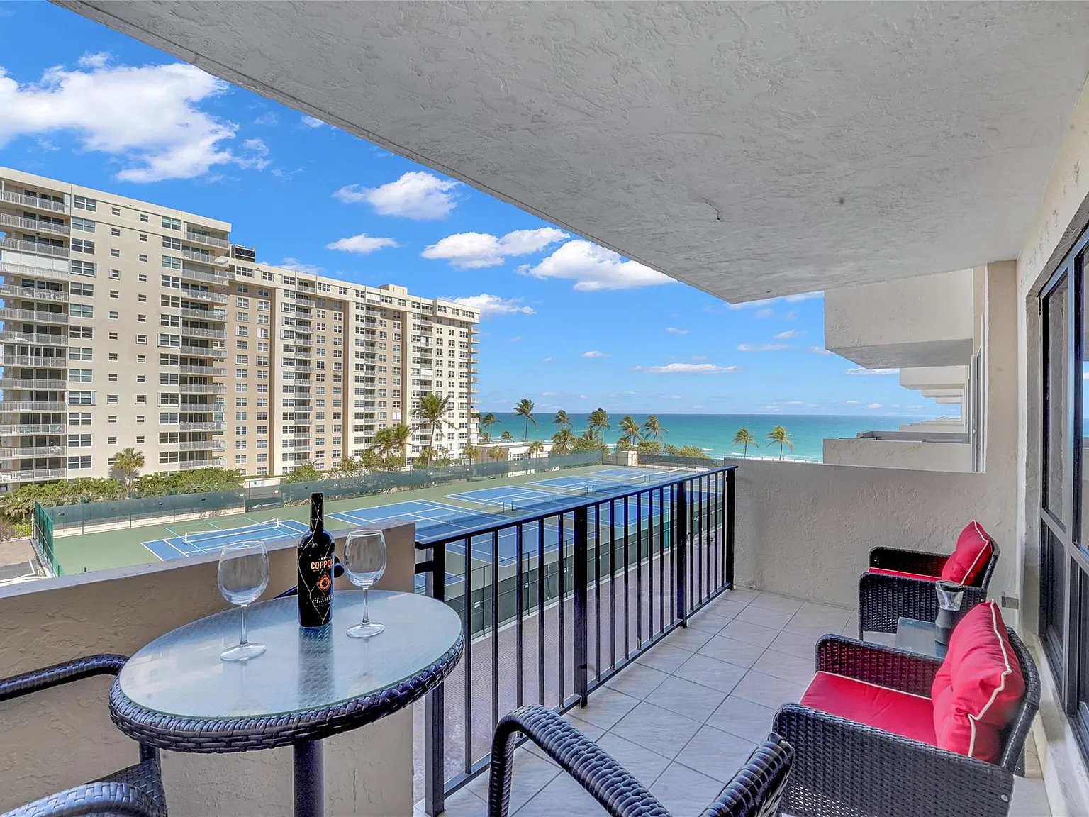 1 bed, 1.5 bath, 1080 sqft, $3,500 — Photo 1