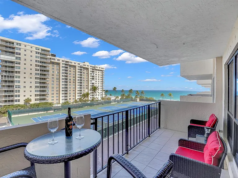 5100 N Ocean Blvd #602 — Photo 1