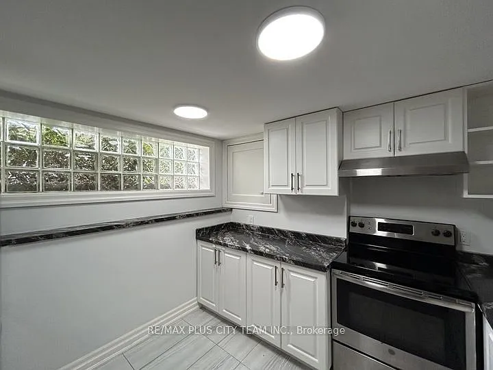 223 Warden Wilson Ave #BASEMENT — Photo 6