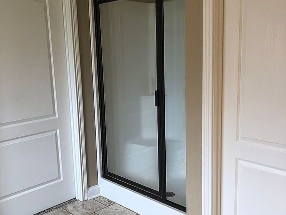 5th image of 323 Hayden Heady Cir