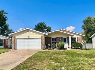 2937 Pacific Park Dr, Florissant, MO