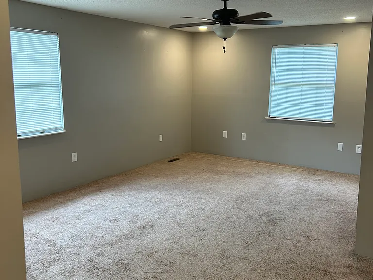 1324 Virginia St — Photo 12