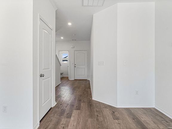 4th image of 114 Sofia Dr