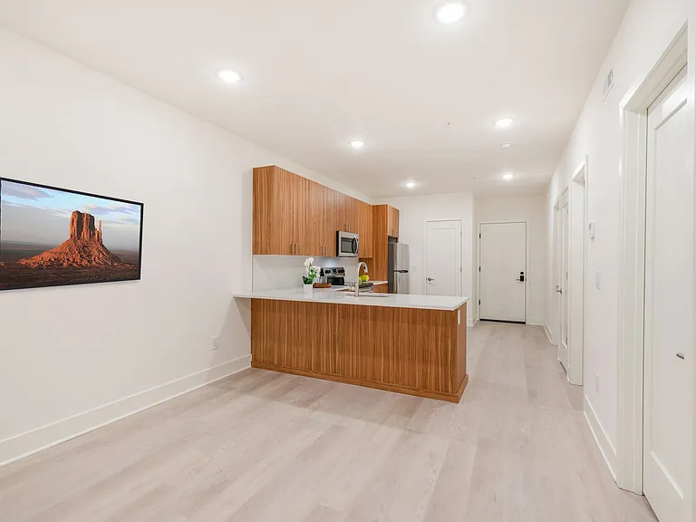 Wharton Flats — Photo 12