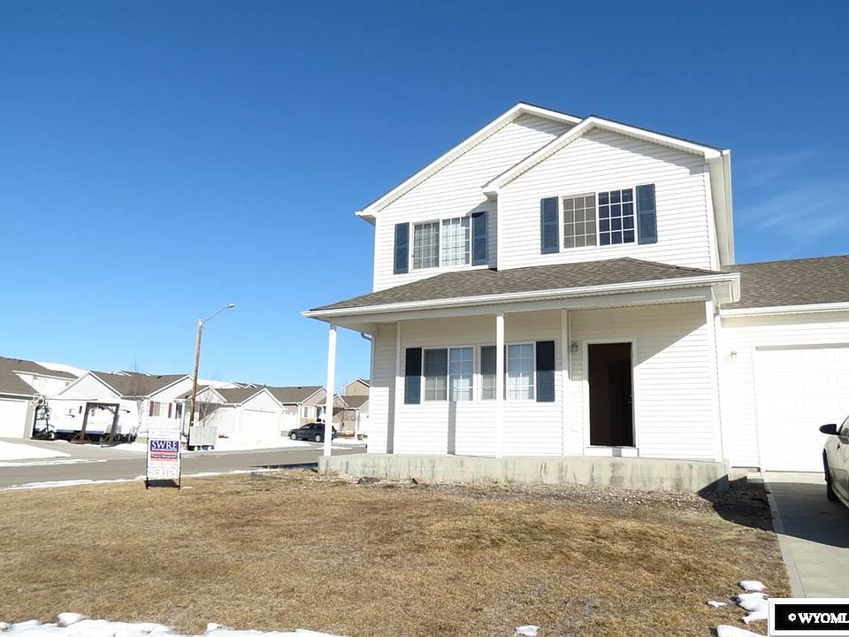 1st image of 2617 Artesian Cir