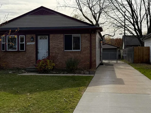 26098 Lamour St, Harrison Township, MI 48045