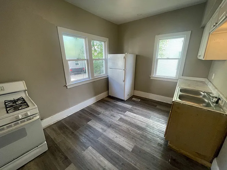 502-504 N 32nd St. (4 Unit) (Ace Property) — Photo 5