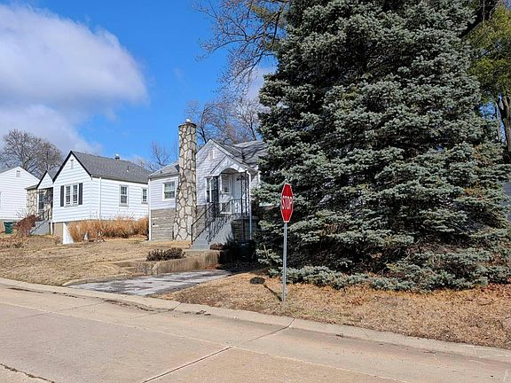 3rd image of 7625 Belwood Dr