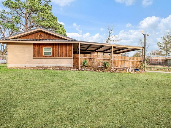 2nd image of 970 Mansfield Rd