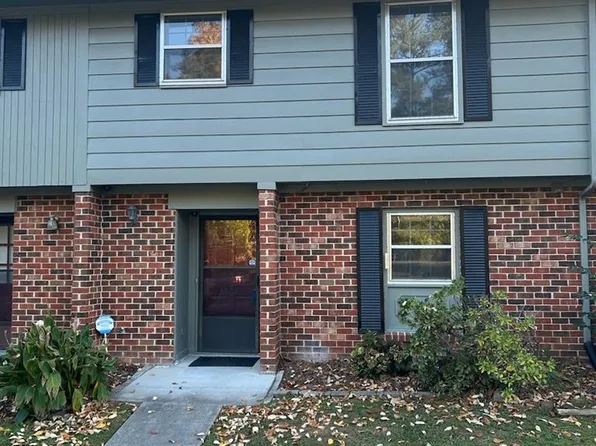 1935 Meadowbrook Cir, Dalton, GA 30720