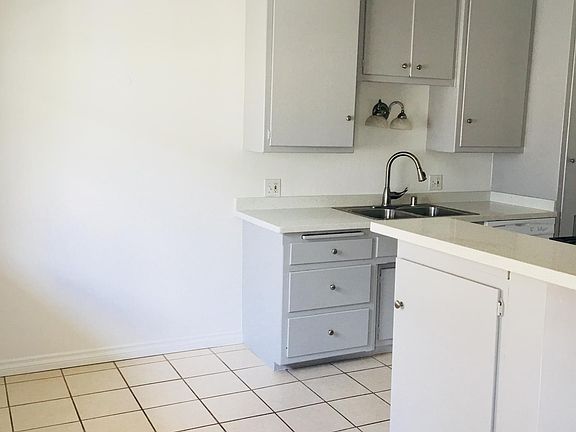 5th image of 11938 Dorothy St APT 7
