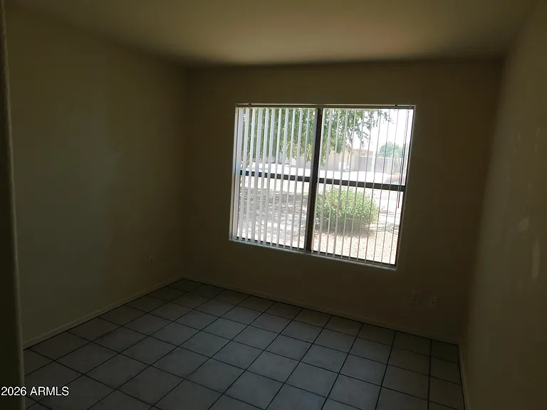 2430 E Fairview St — Photo 14