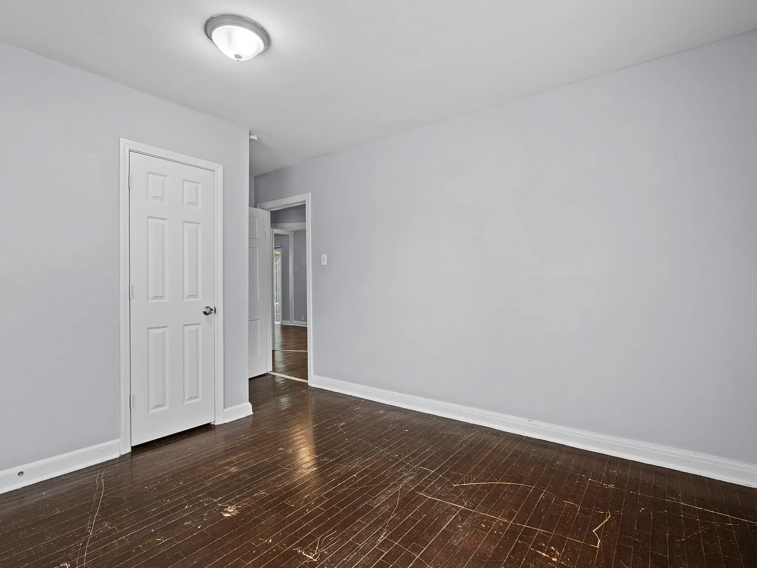 3 bed, 1221 sqft, $1,100 — Photo 2