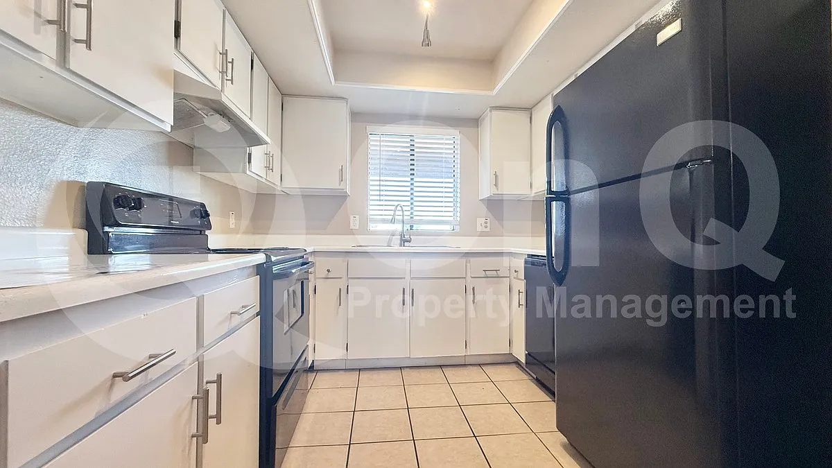 2 bed, 2.0 bath, 1036 sqft, $1,399 — Photo 2