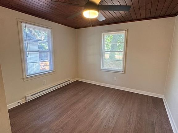 5th image of 407 Lane St SE