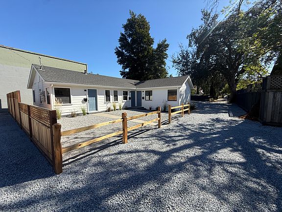 3rd image of 108 Sebastopol Ave #1