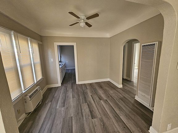 3rd image of 7904 Comstock Ave #7904