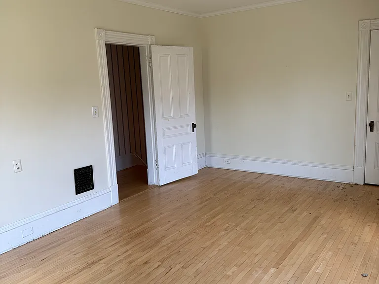 47 N Prospect St — Photo 9