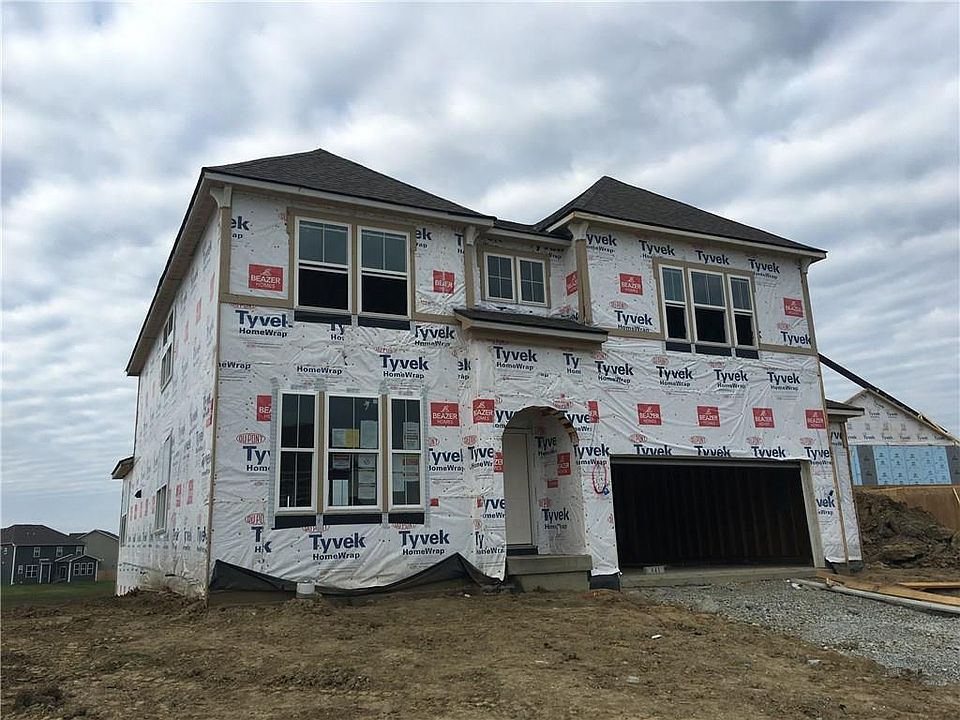 1st image of 841 Oaklawn Dr
