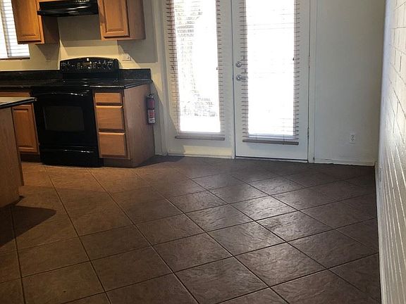 3rd image of 903 N Desert Ave Unit D