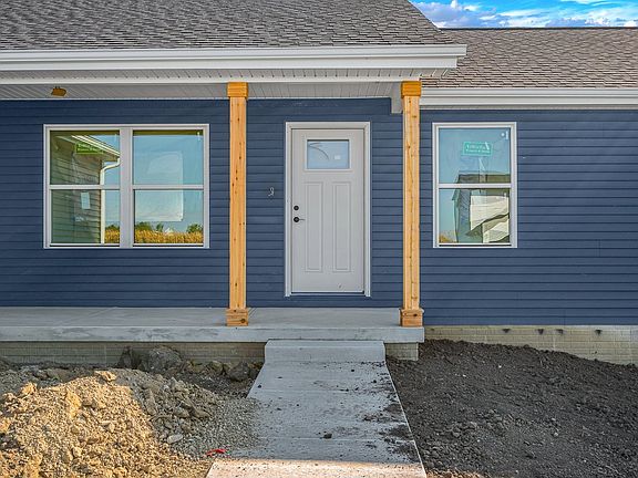 2nd image of 503 Travis Dr