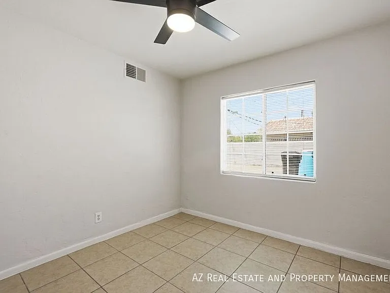 1038 N 16th St — Photo 13