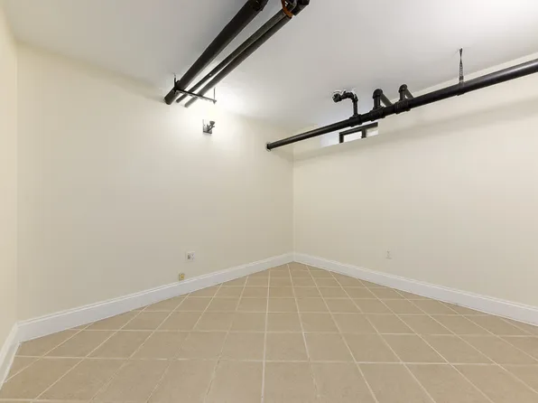 301 Cumberland Street image 6 of 9