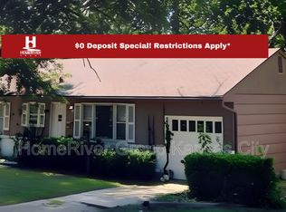 8812 Richards Dr, Raytown, MO 64133