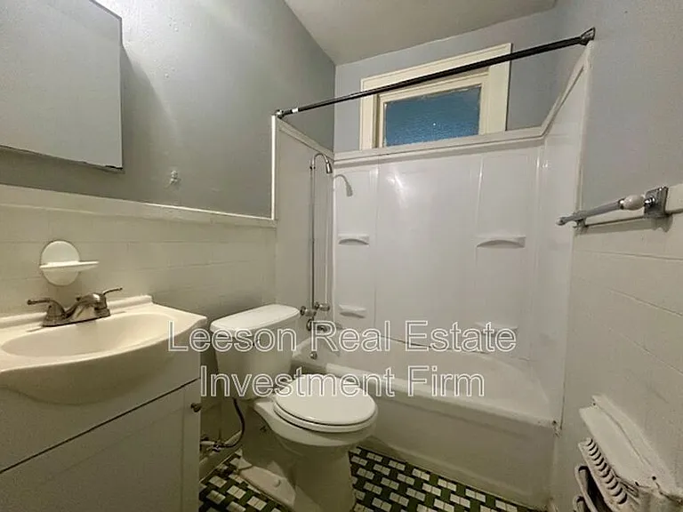 3345 Alexander Ave — Photo 5