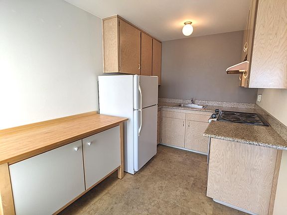 5th image of 184 Portola Dr APT 102