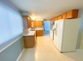 5646 Angling Rd, Portage, MI 49024