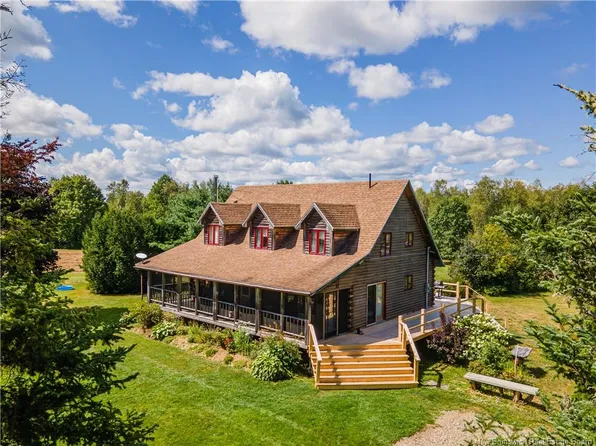 40 Hannan Rd, Saint James, NB E3L 5K8