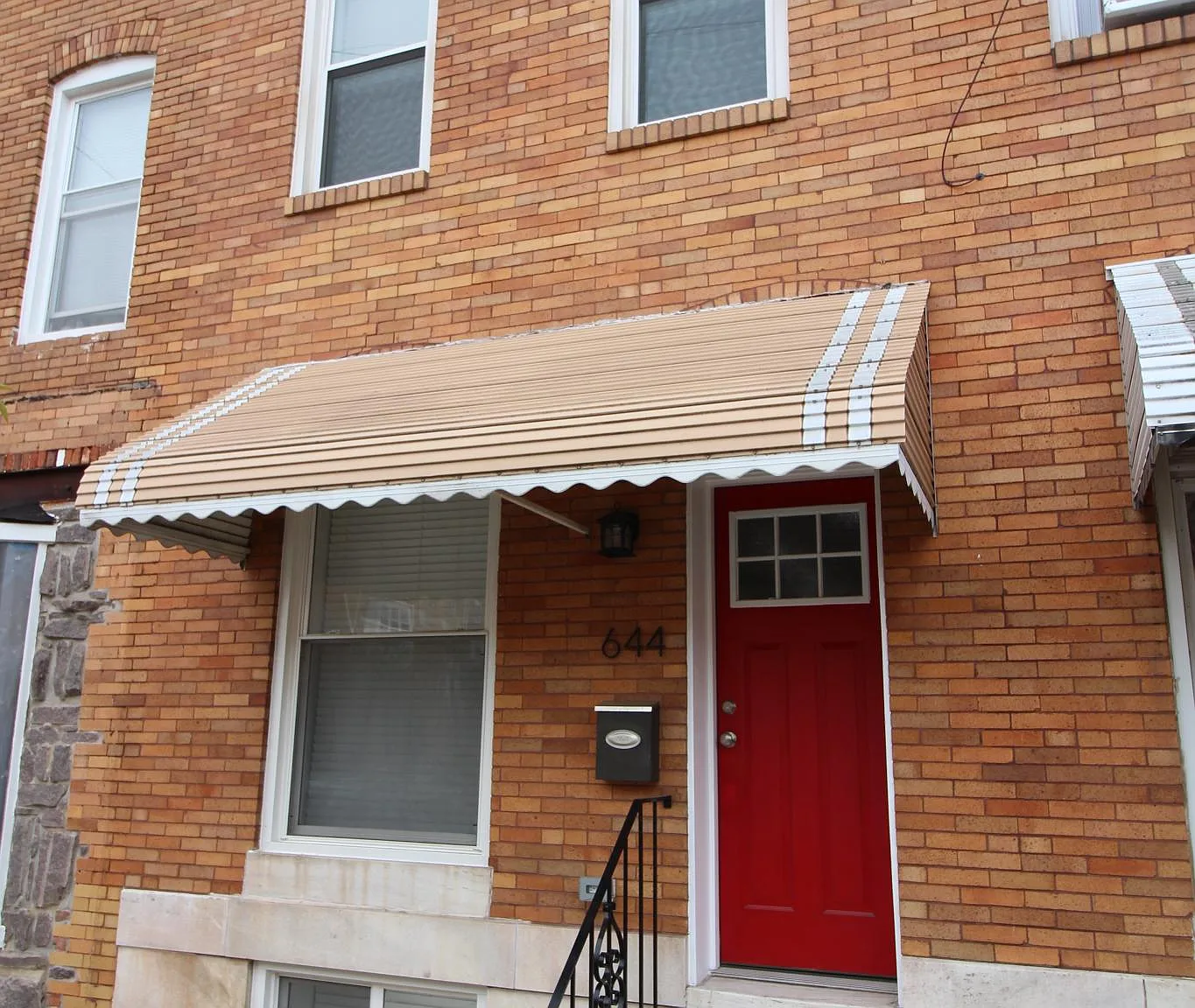 3 bed, 1400 sqft, $2,100 — Photo 2