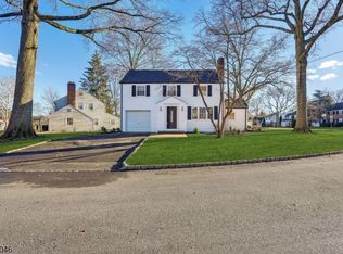 33 Springbrook Rd, Springfield Twp., NJ 07081