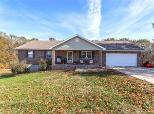 19712 Stallion Ln, Waynesville, MO 65583